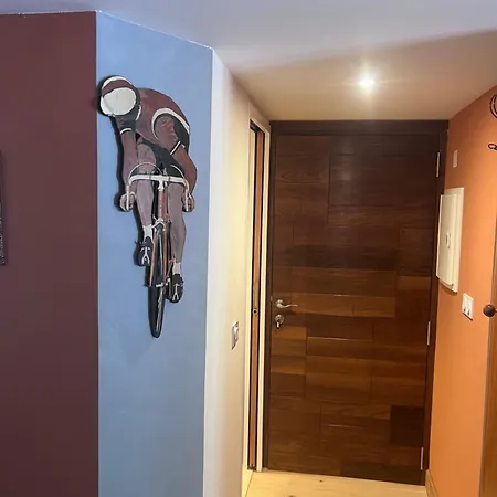 Chez Jasmine Joli A Velo